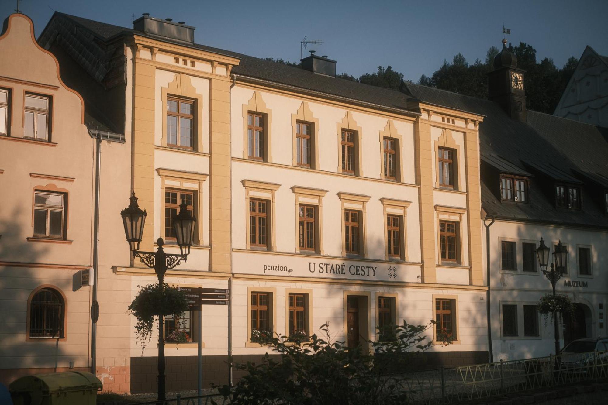 U Stare Cesty Hotel Horni Slavkov ภายนอก รูปภาพ